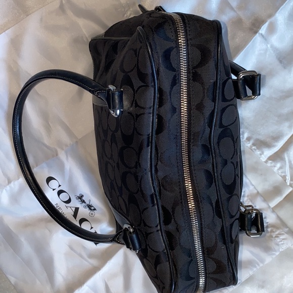 Coach all Black In Signature Canvas leather double handle silver detail - Picture 9 of 11